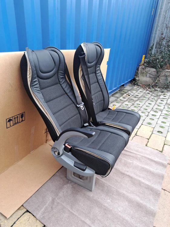 Sedadla Comfort 4036 - černá mat koženka X slonová kost