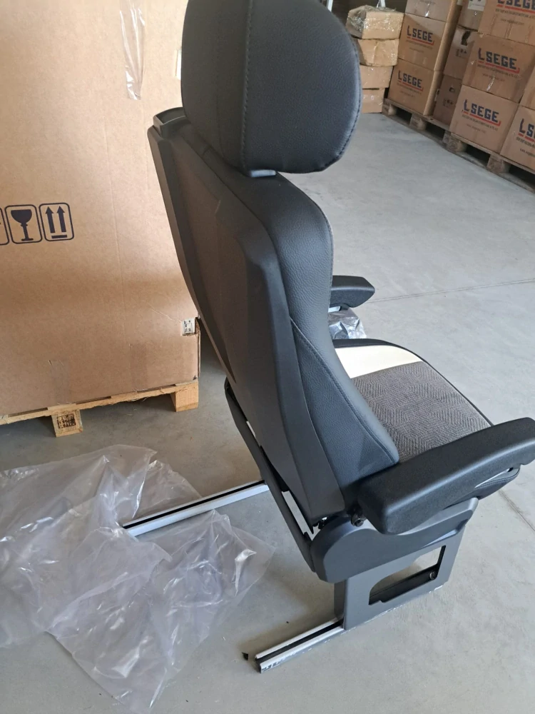 Sedadla VIP M1 - sklopná do lehu